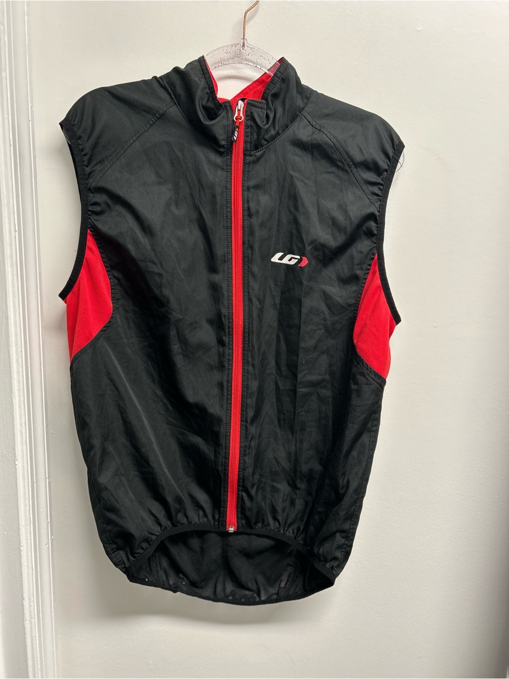 Louis Garneau Black & Red Cycling Vest - Men's Lightweight Shell